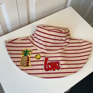 Brand new anthropology sun / beach hat, red stripes, fun appliqué